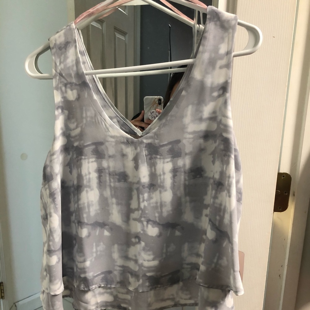 NWT grey marbles top
